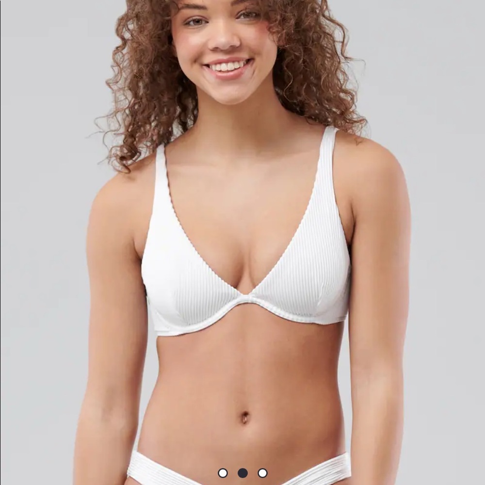 ISO this exact Hollister bikini top